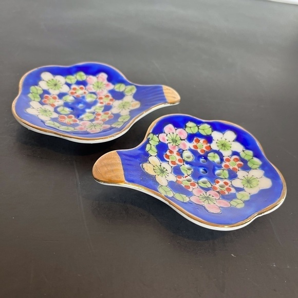 Set of Two Vintage Porcelain Tea Strainers - Picture 8 of 8